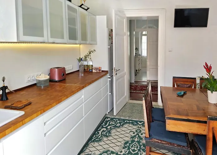 Accommodatie bij particulieren Romantic With Stunning Sea View *