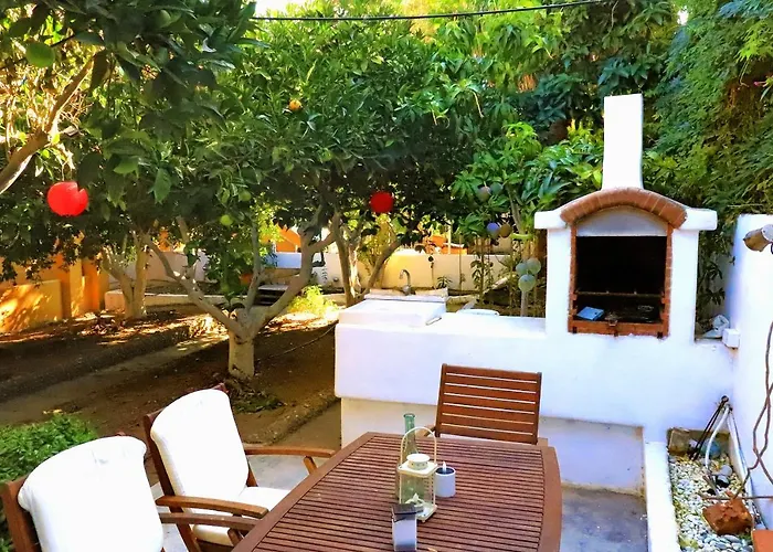 Privatunterkunft Romantic With Stunning Sea View